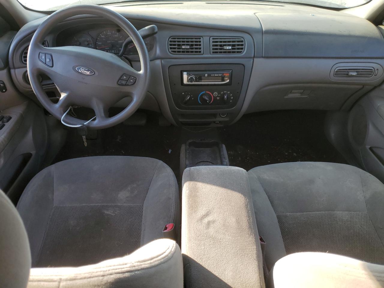 2003 Ford Taurus - Image 8