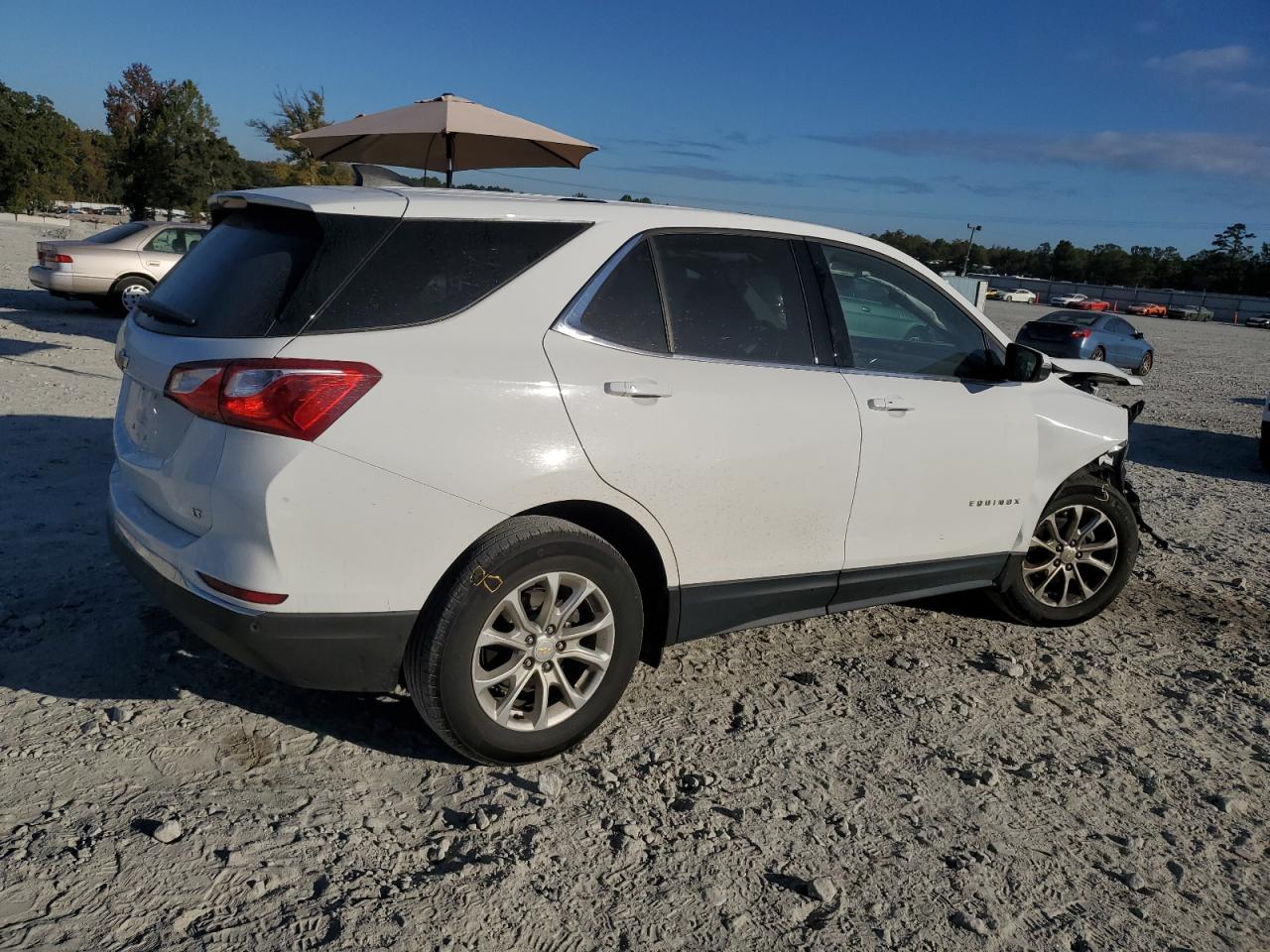2019 Chevrolet Equinox - Image 3