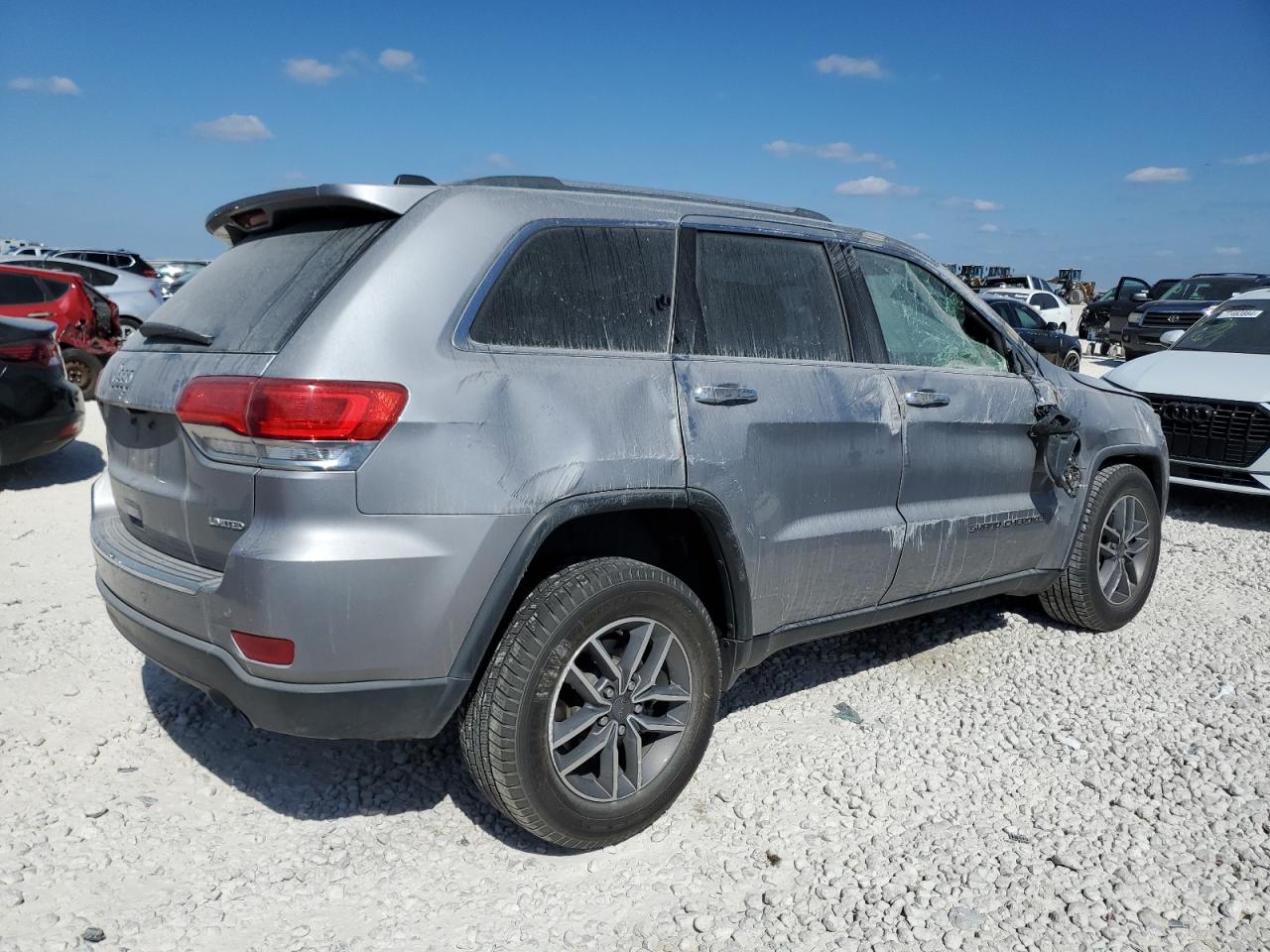2019 Jeep Grand Cherokee - Image 3