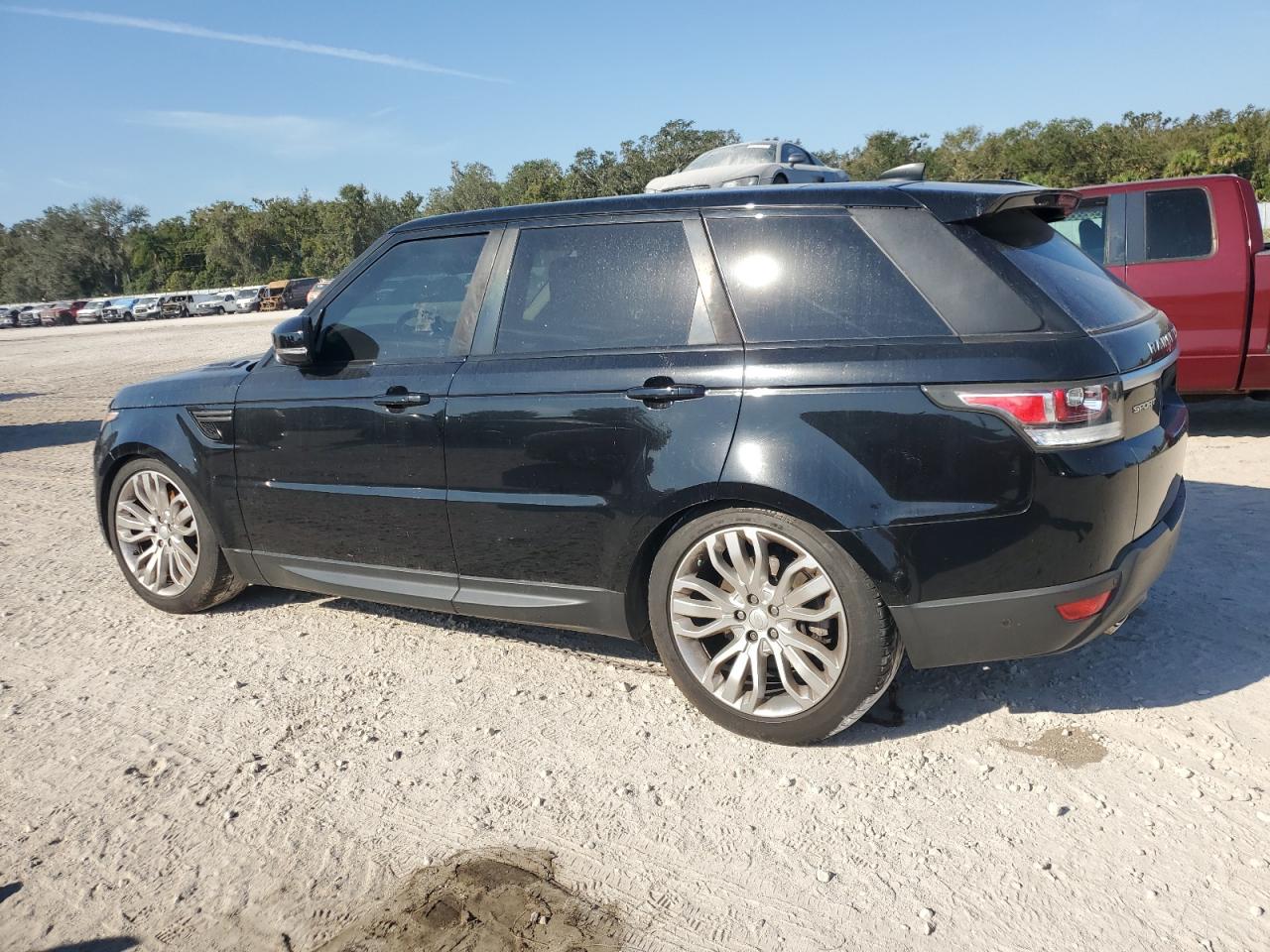 2017 Land Rover Range Rover - Image 2