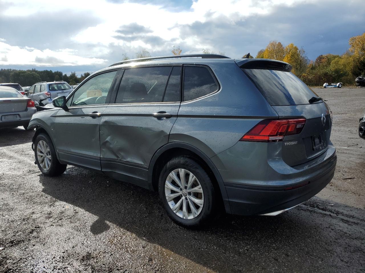 2020 Volkswagen Tiguan - Image 2