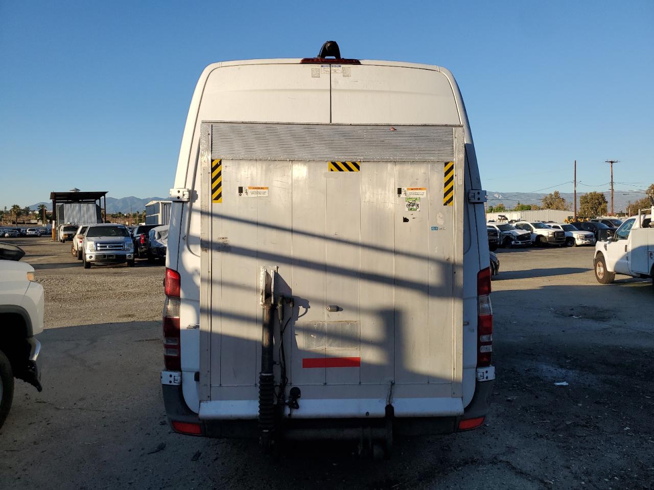 VIN WD3PE8CD5HP543080 2017 MERCEDES-BENZ SPRINTER no.6