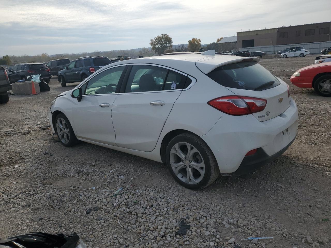 2018 Chevrolet Cruze - Image 2