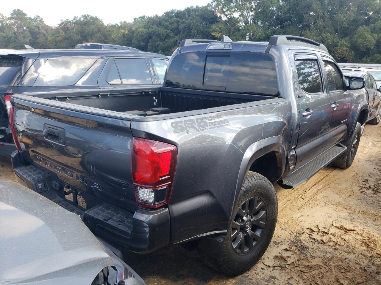 2021 Toyota Tacoma - Image 3