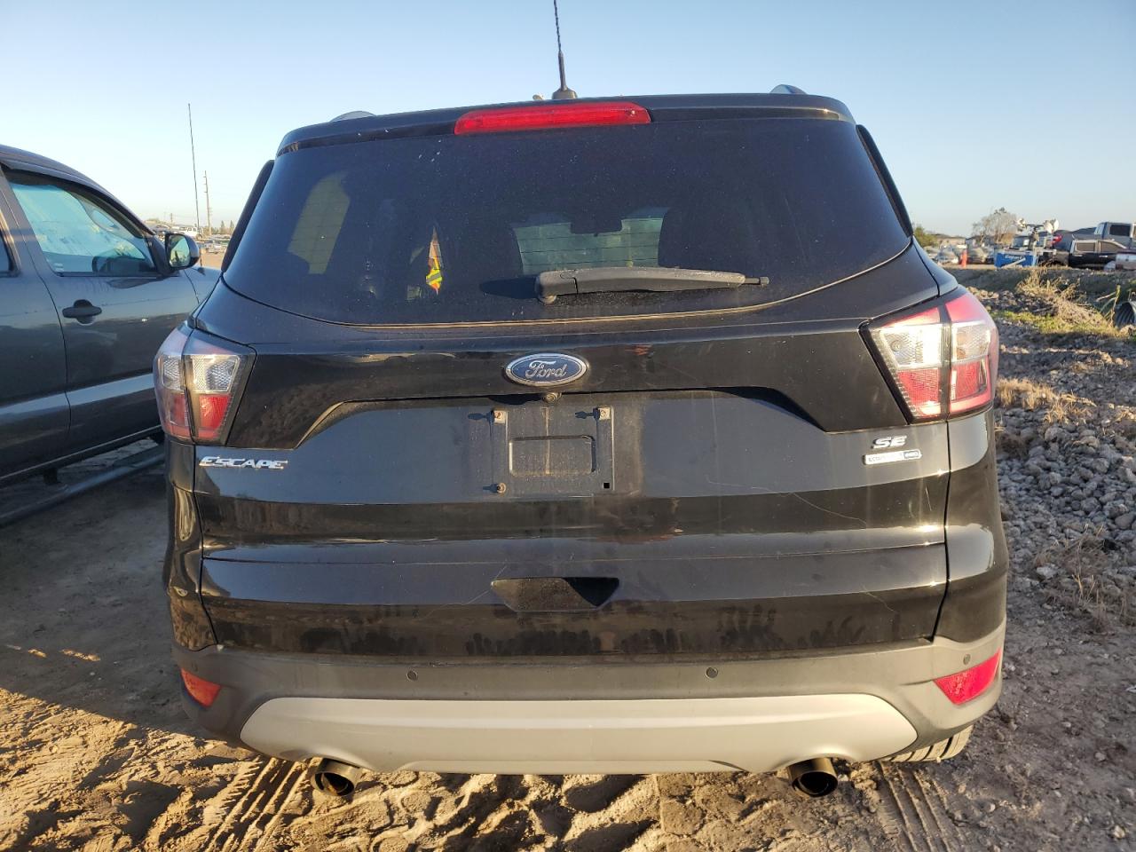 2017 Ford Escape Se VIN: 1FMCU9GD5HUE41976 Lot: 75339724