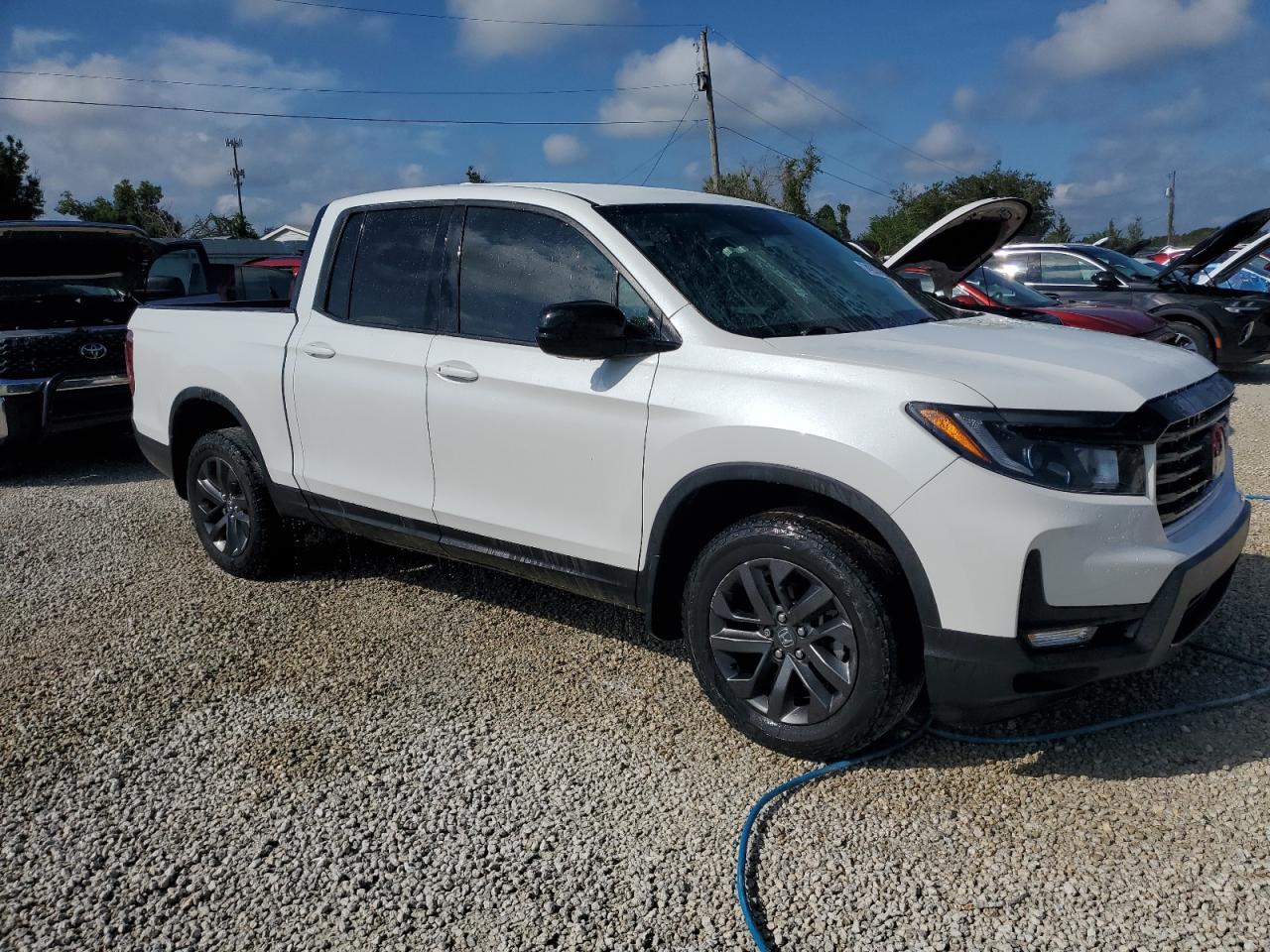 2022 Honda Ridgeline - Image 4