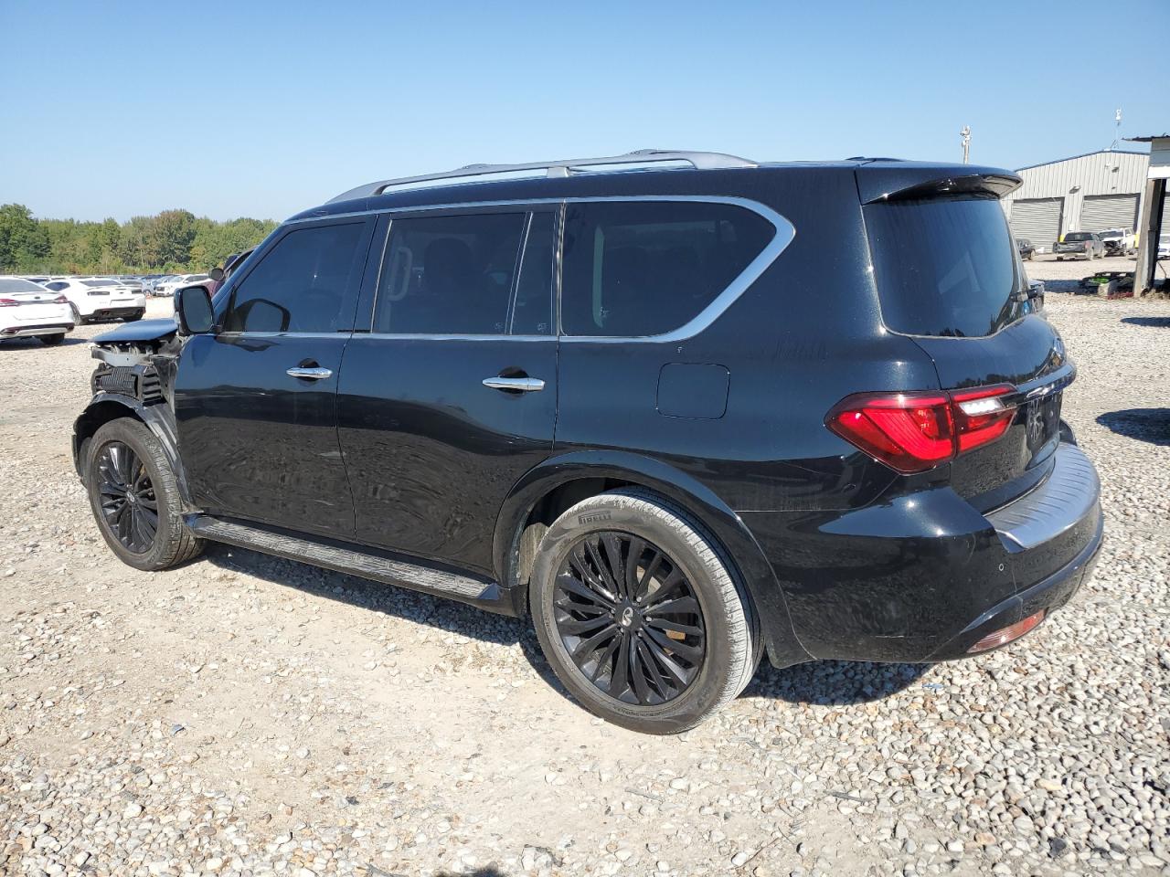 2021 Infiniti QX80 - Image 2