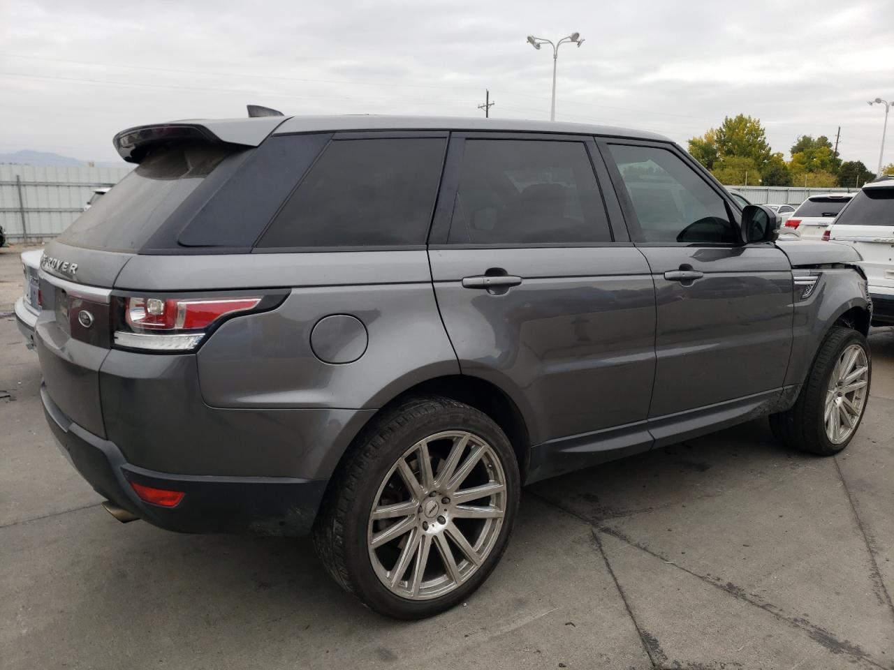 2017 Land Rover Range Rover - Image 3