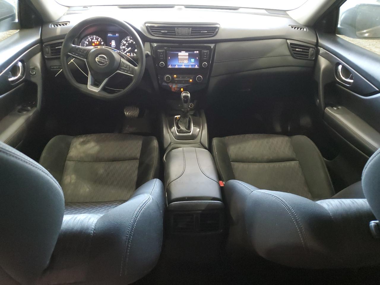 2018 Nissan Rogue - Image 8