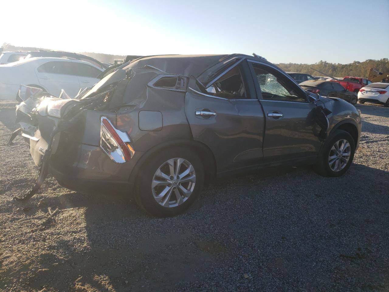 2015 Nissan Rogue - Image 3