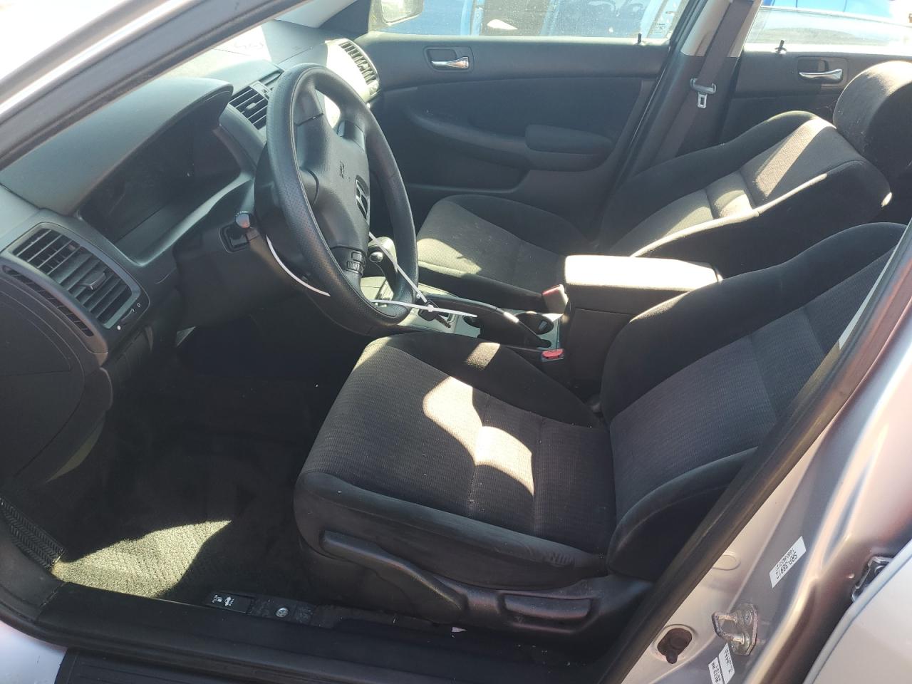 2004 Honda Accord - Image 7