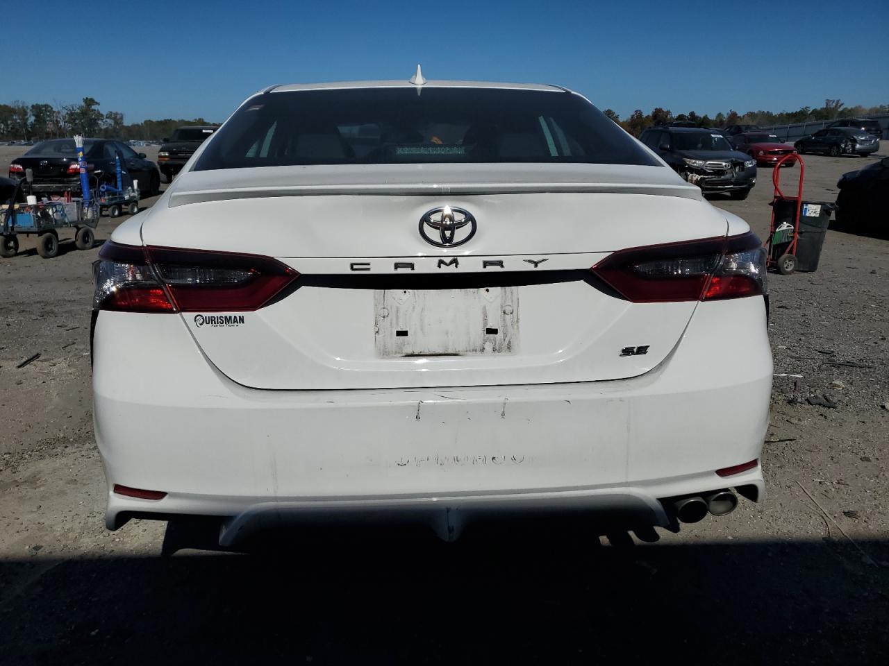 2022 Toyota Camry - Image 6