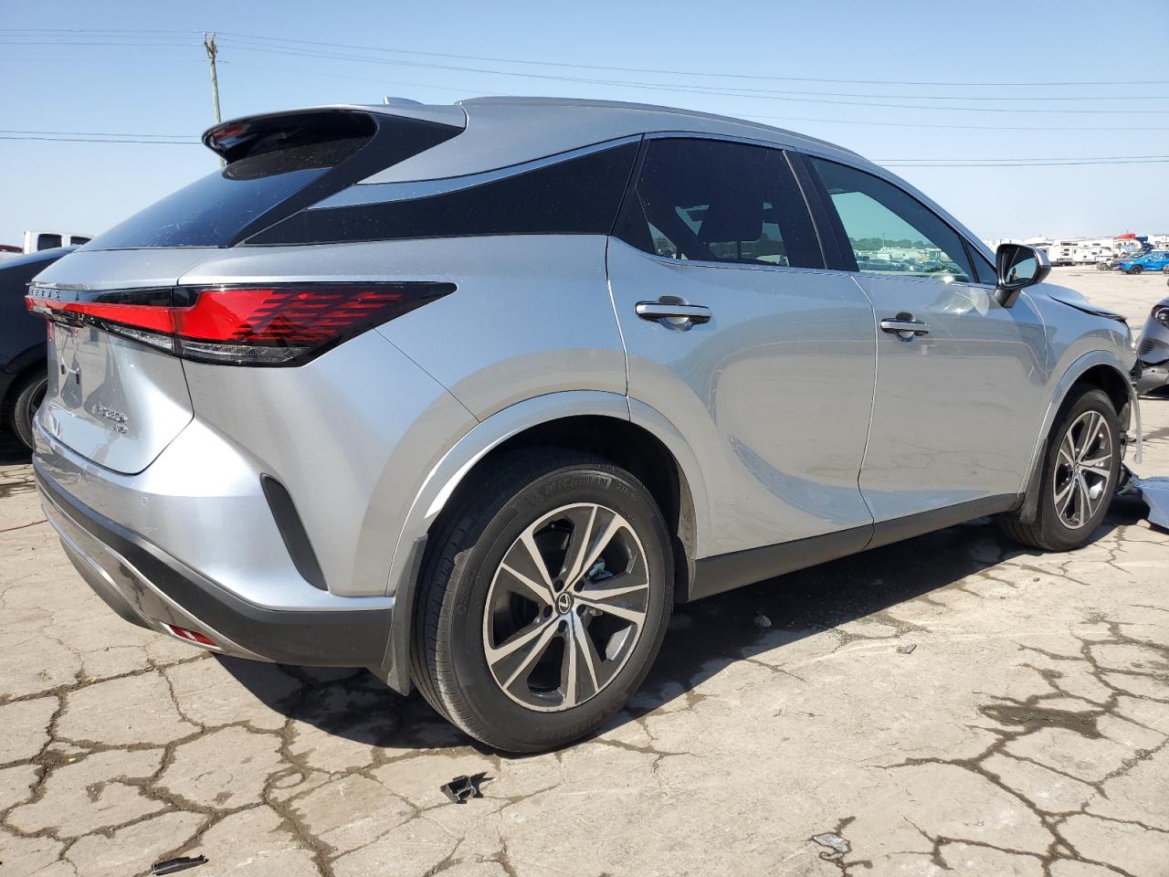 2024 Lexus RX - Image 3