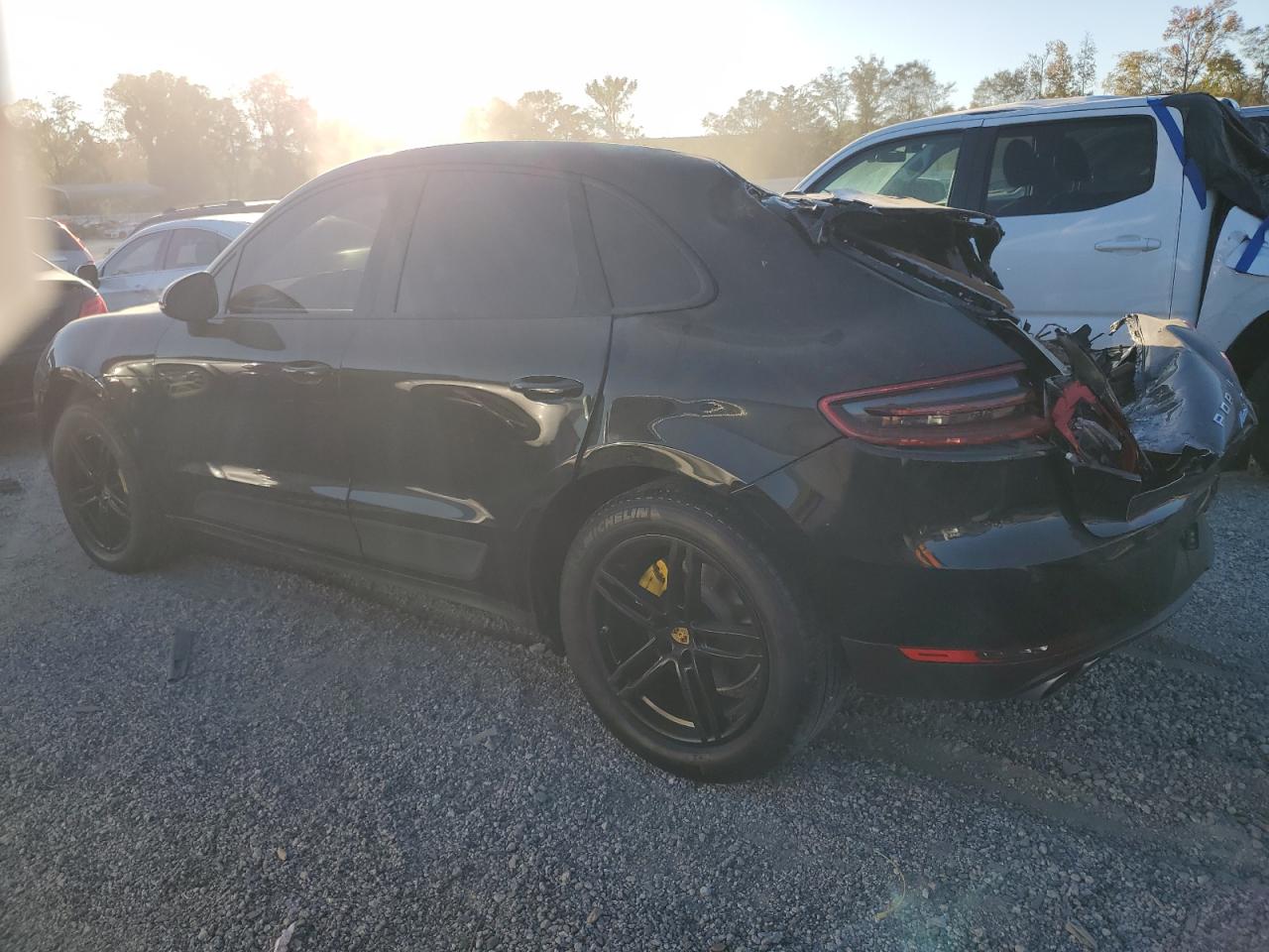 2016 Porsche Macan - Image 2