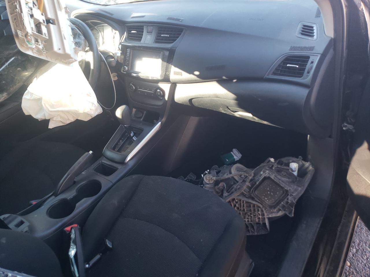 2019 Nissan Sentra - Image 8