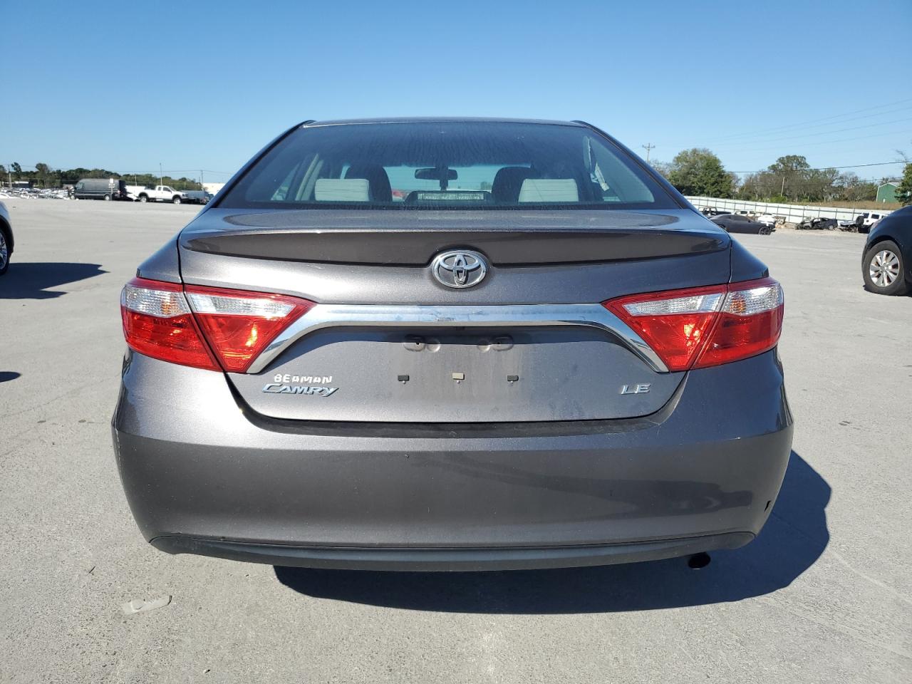 4T1BF1FK9GU530973 2016 Toyota Camry Le