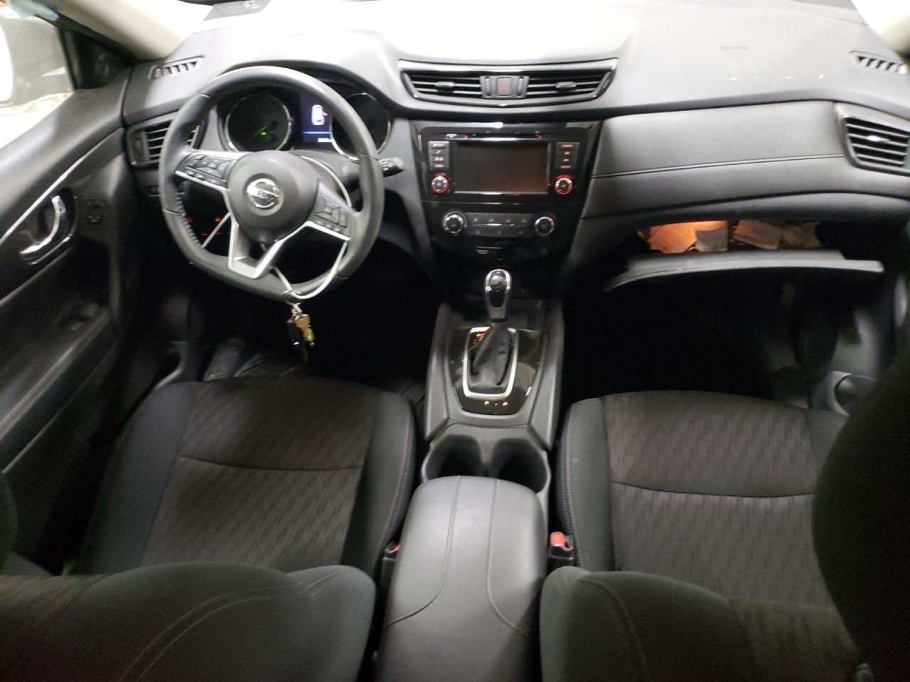 2020 Nissan Rogue - Image 8