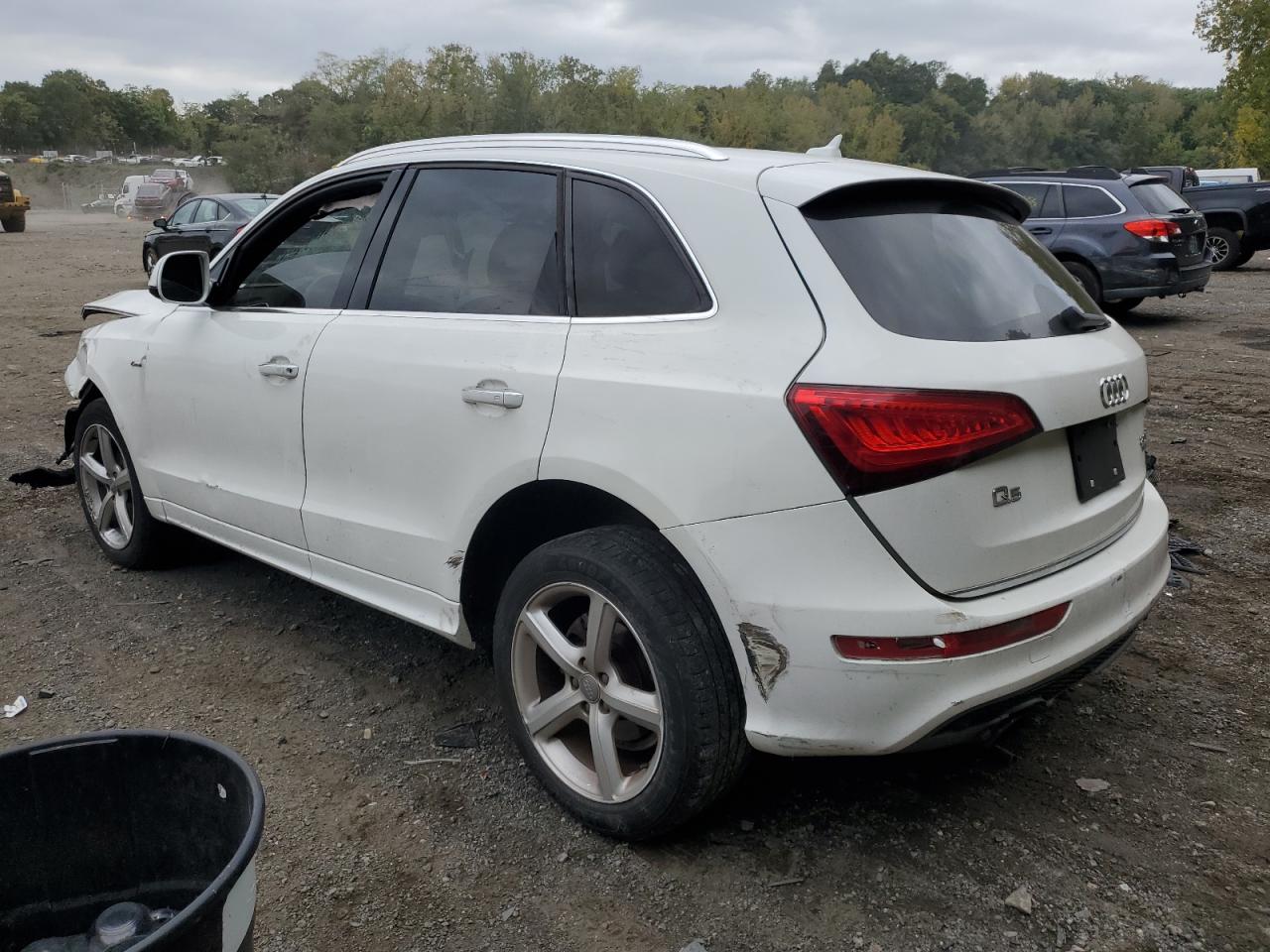 WA1M2AFP7HA078314 2017 AUDI Q5 - Image 2