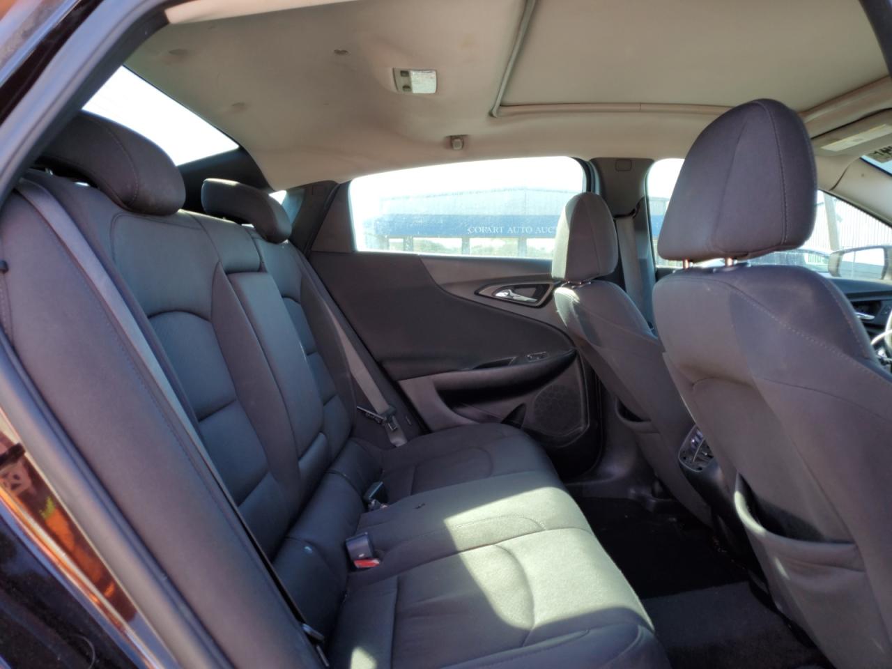 2021 Chevrolet Malibu - Image 10