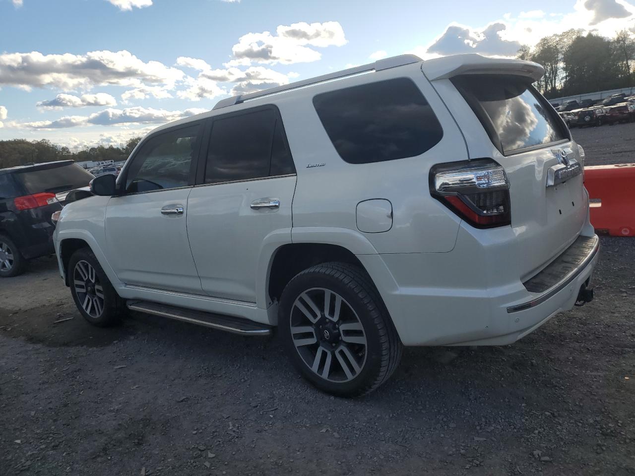 2017 Toyota 4Runner Sr5/Sr5 Premium VIN: JTEBU5JR6H5464721 Lot: 76159804