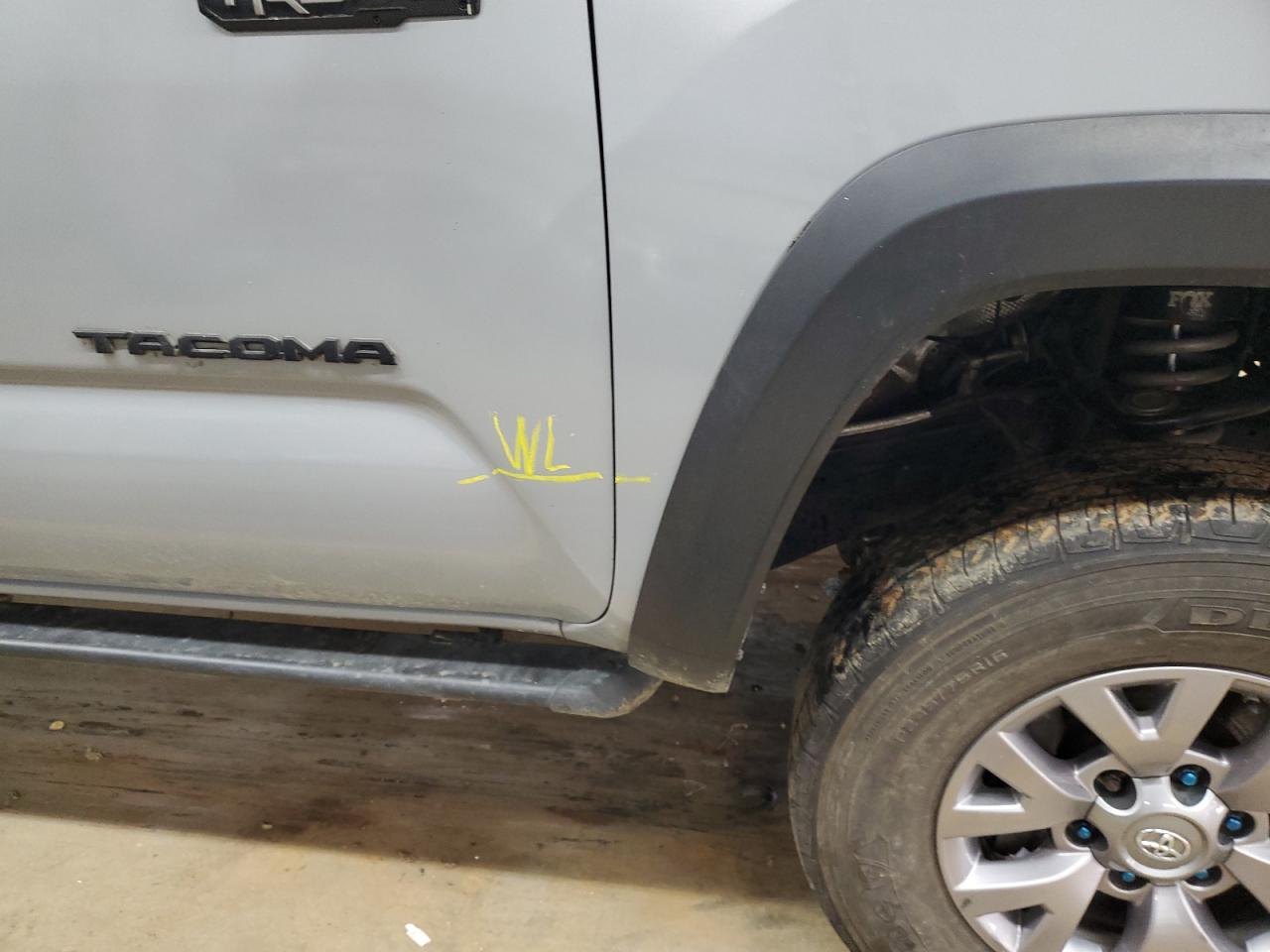 3TMCZ5AN3JM123655 2018 Toyota Tacoma Double Cab