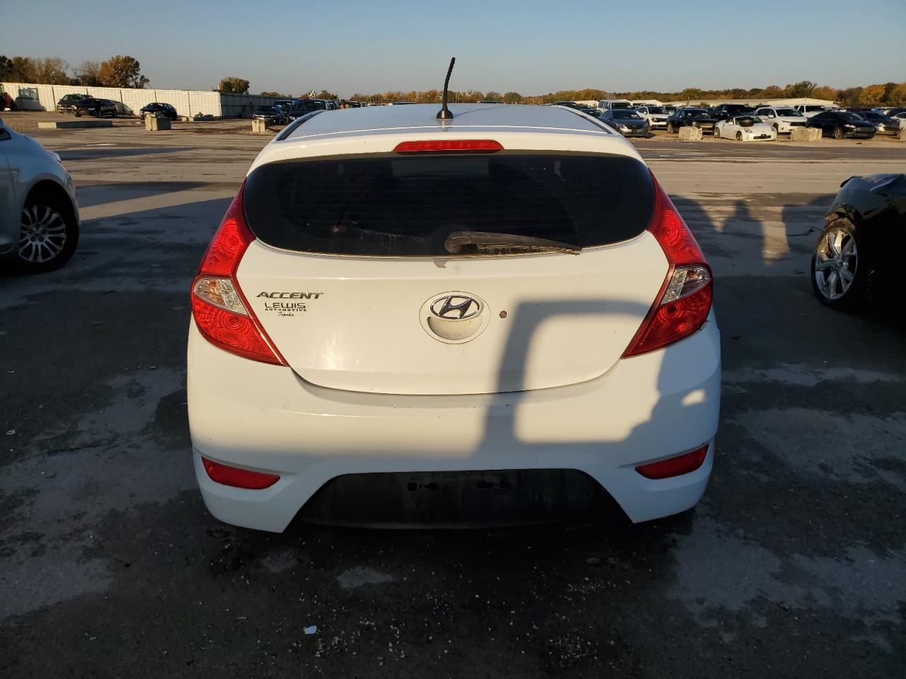 2014 Hyundai Accent - Image 6