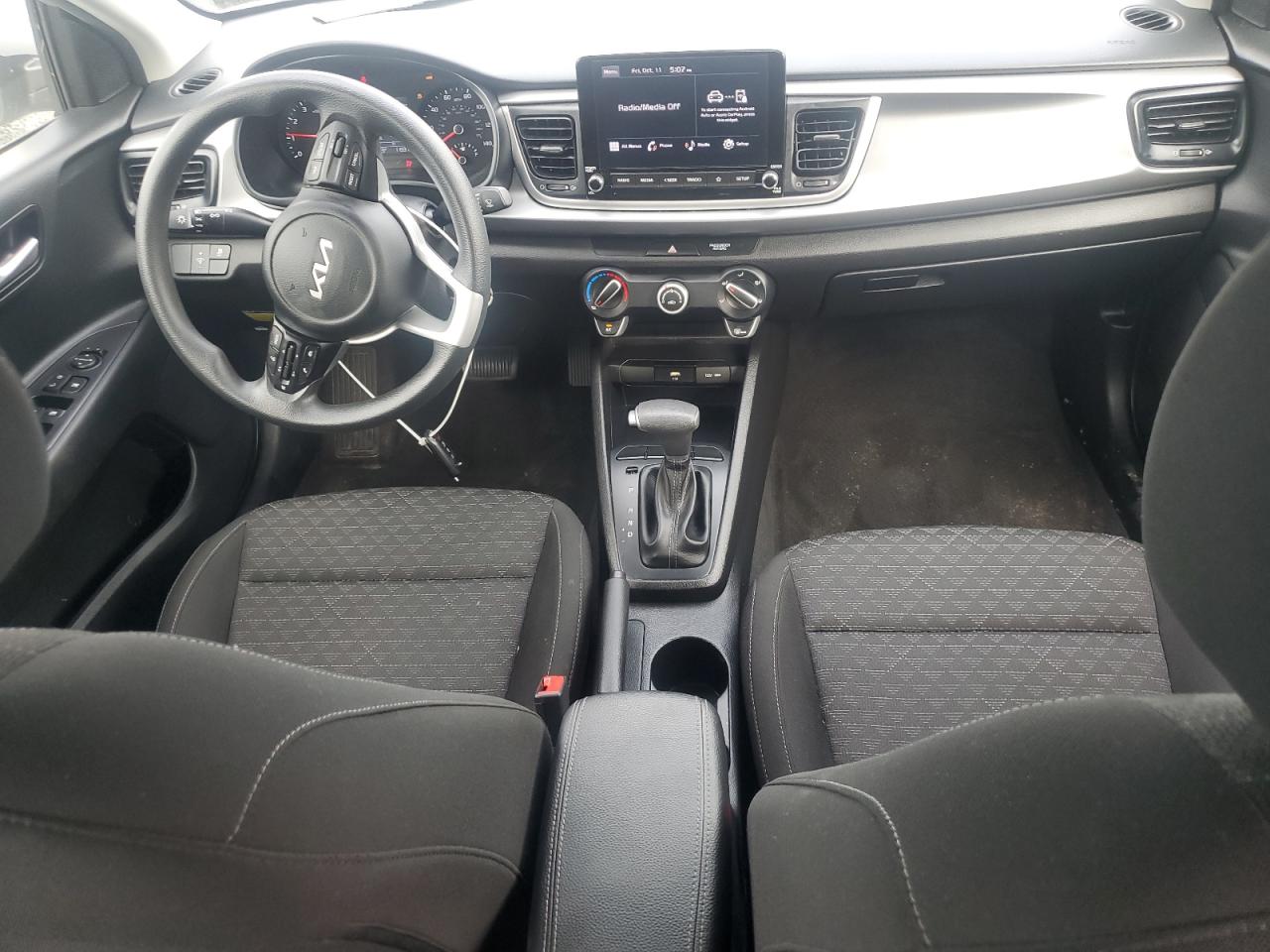 3KPA24AD8PE521430 2023 Kia Rio Lx