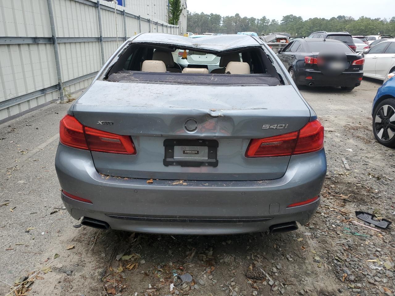 WBAJE7C50JWA04005 2018 BMW 540 Xi