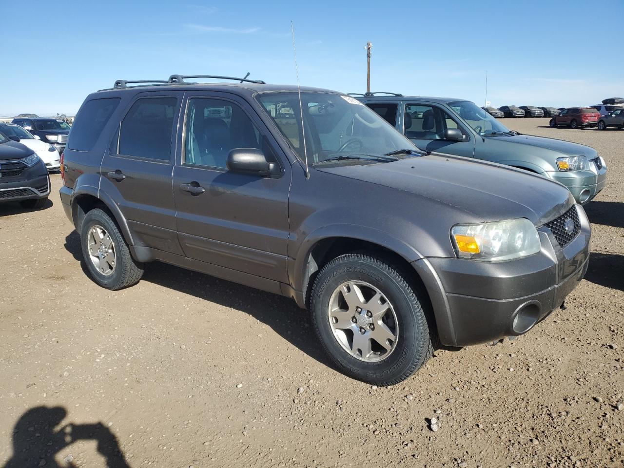 2005 Ford Escape Limited VIN: 1FMCU94135KA24213 Lot: 75421024