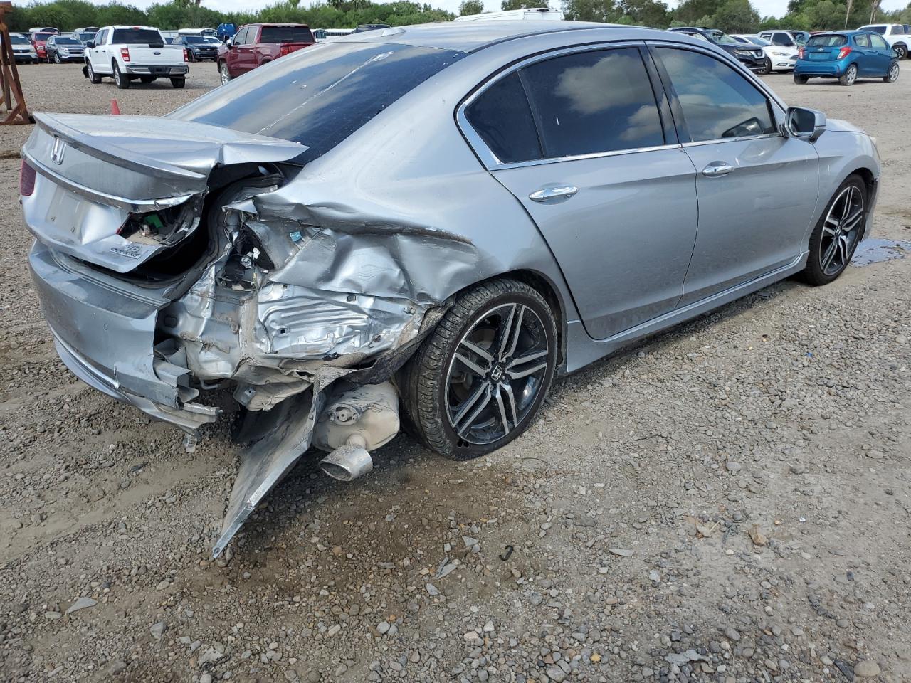 2017 Honda Accord - Image 3