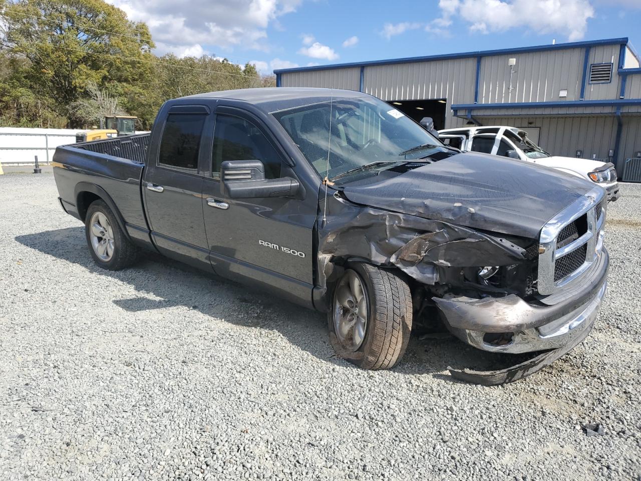 2004 Dodge RAM - Image 4
