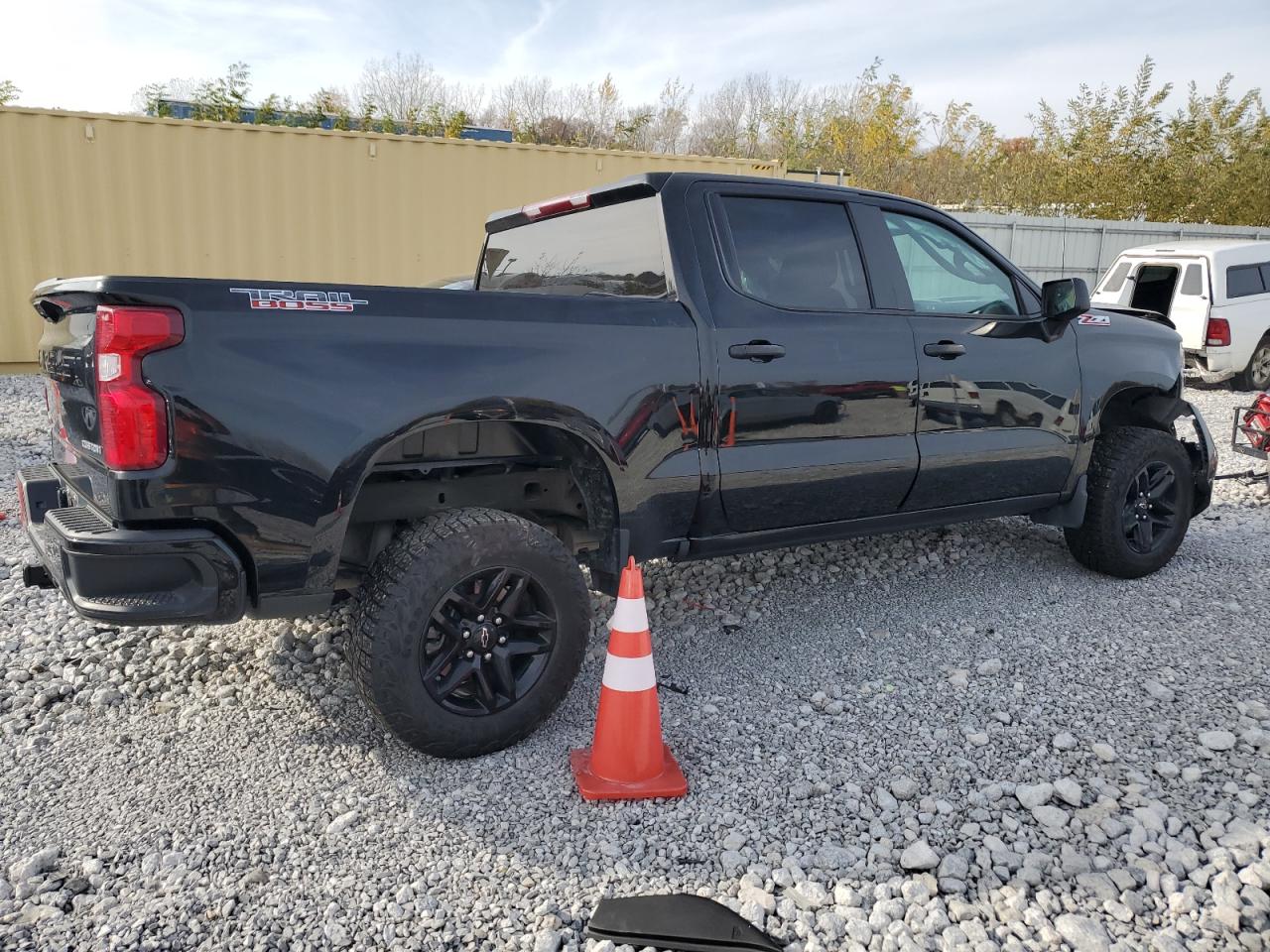 2023 Chevrolet Silverado - Image 3