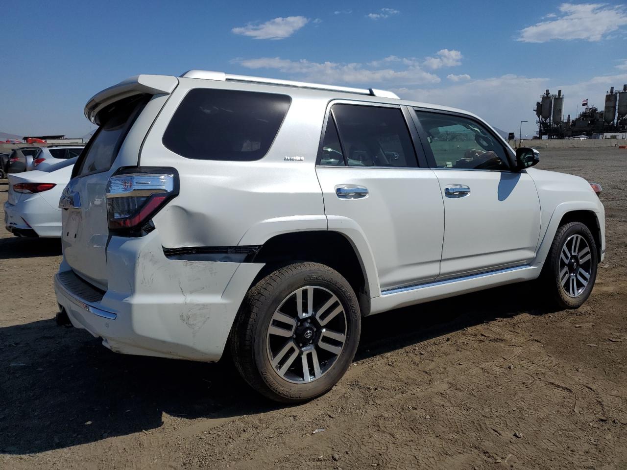 VIN JTEBU5JR7K5686482 2019 TOYOTA 4RUNNER no.3