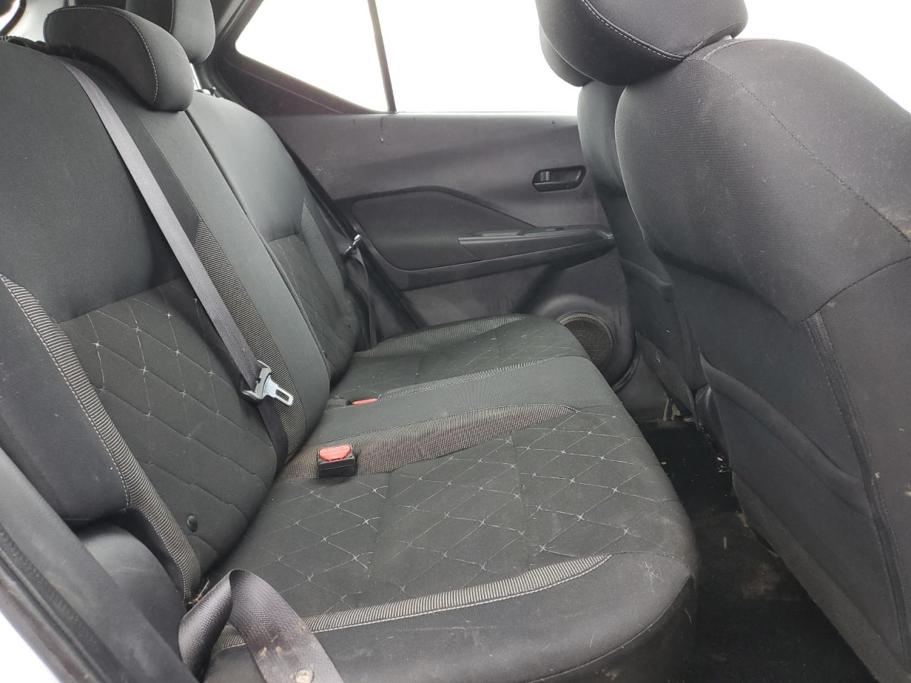 2019 Nissan Kicks - Image 11