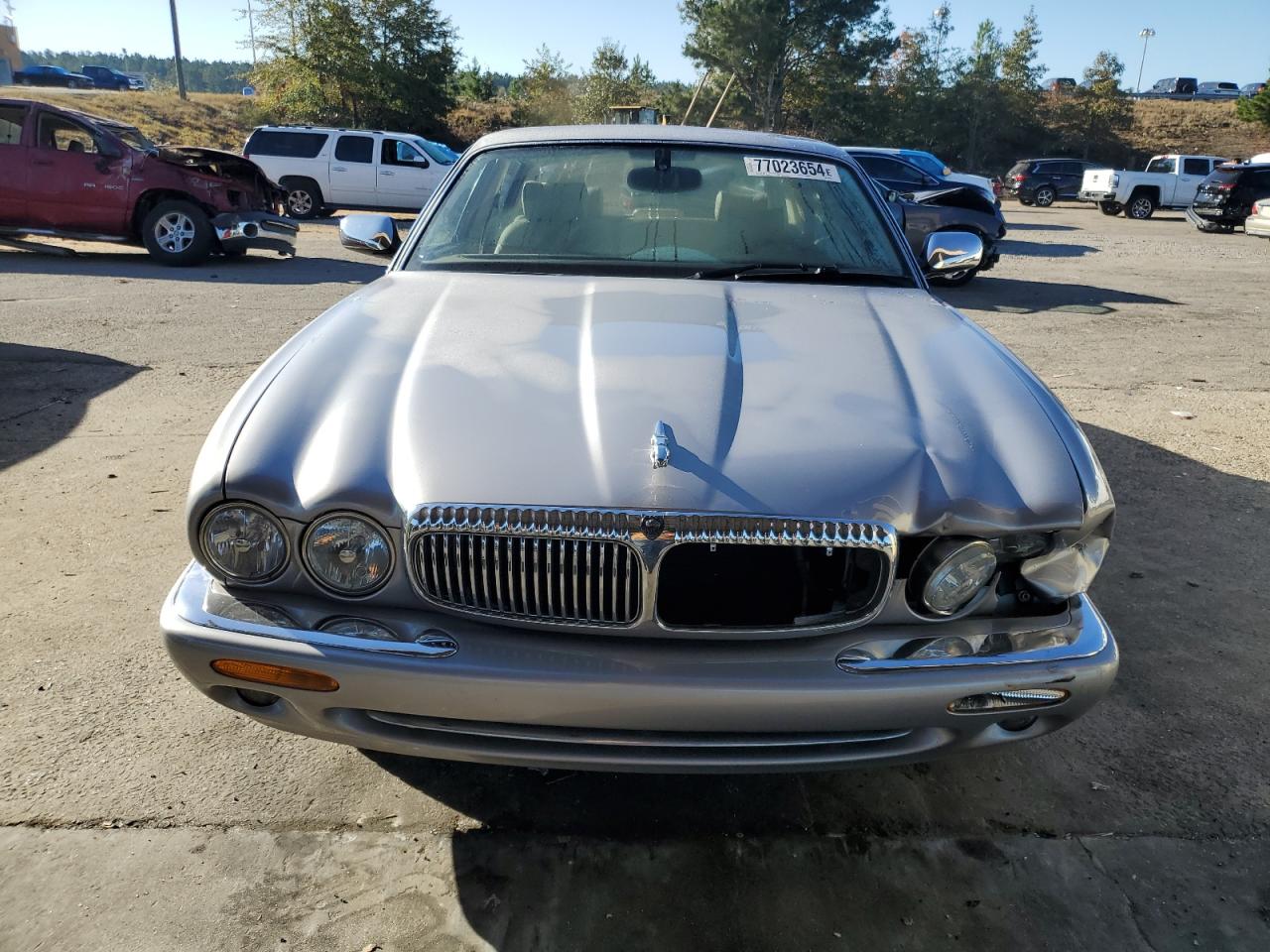2000 Jaguar XJ - Image 5