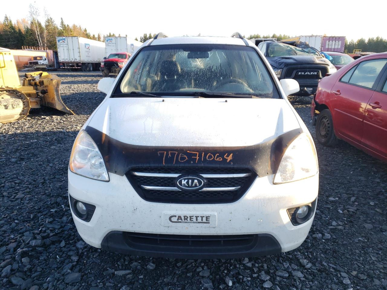 2009 Kia Rondo - Image 5