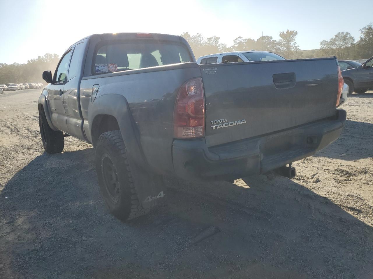 VIN 5TFUX4ENXEX027634 2014 TOYOTA TACOMA no.2