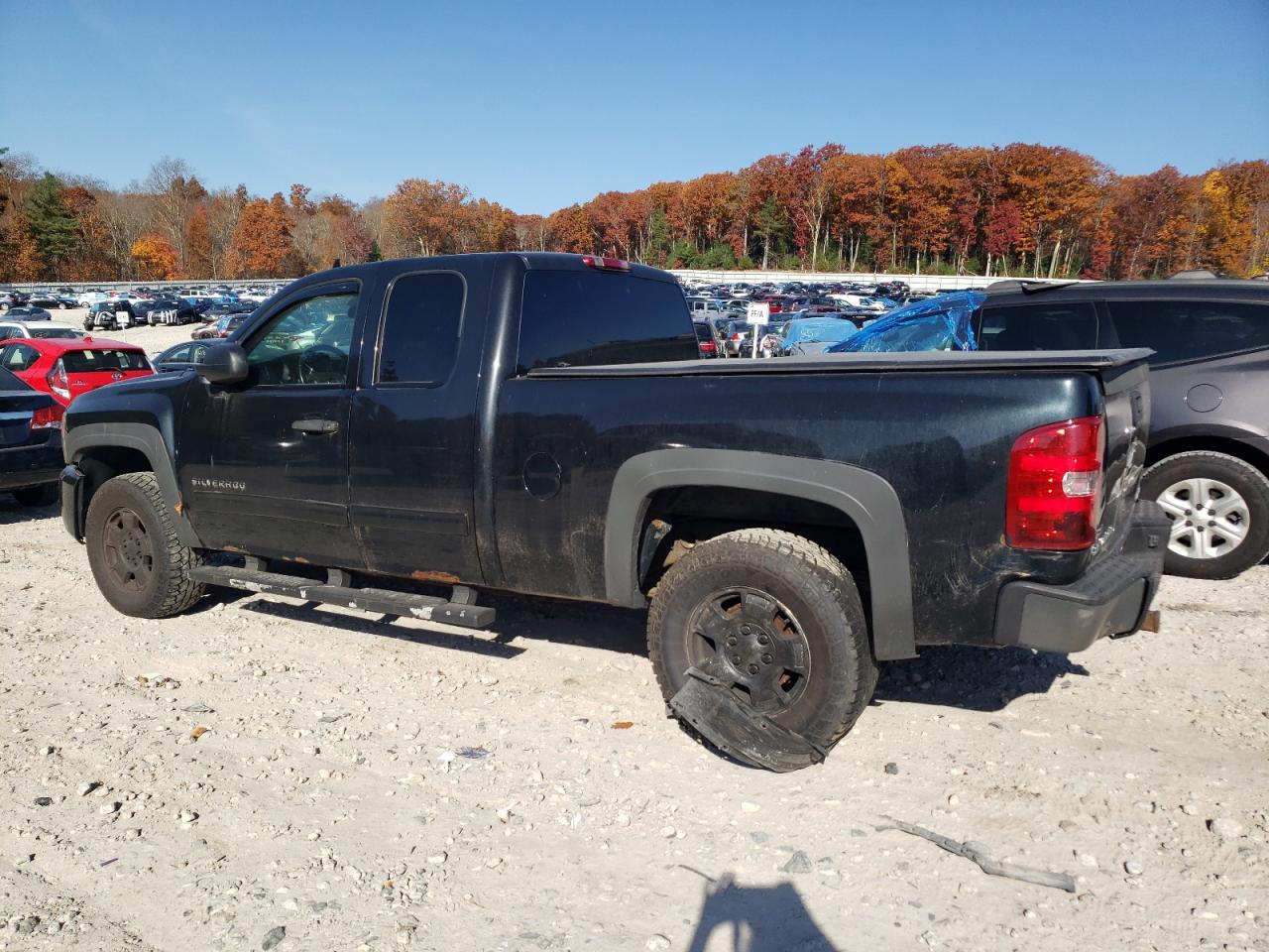 2010 Chevrolet Silverado - Image 2