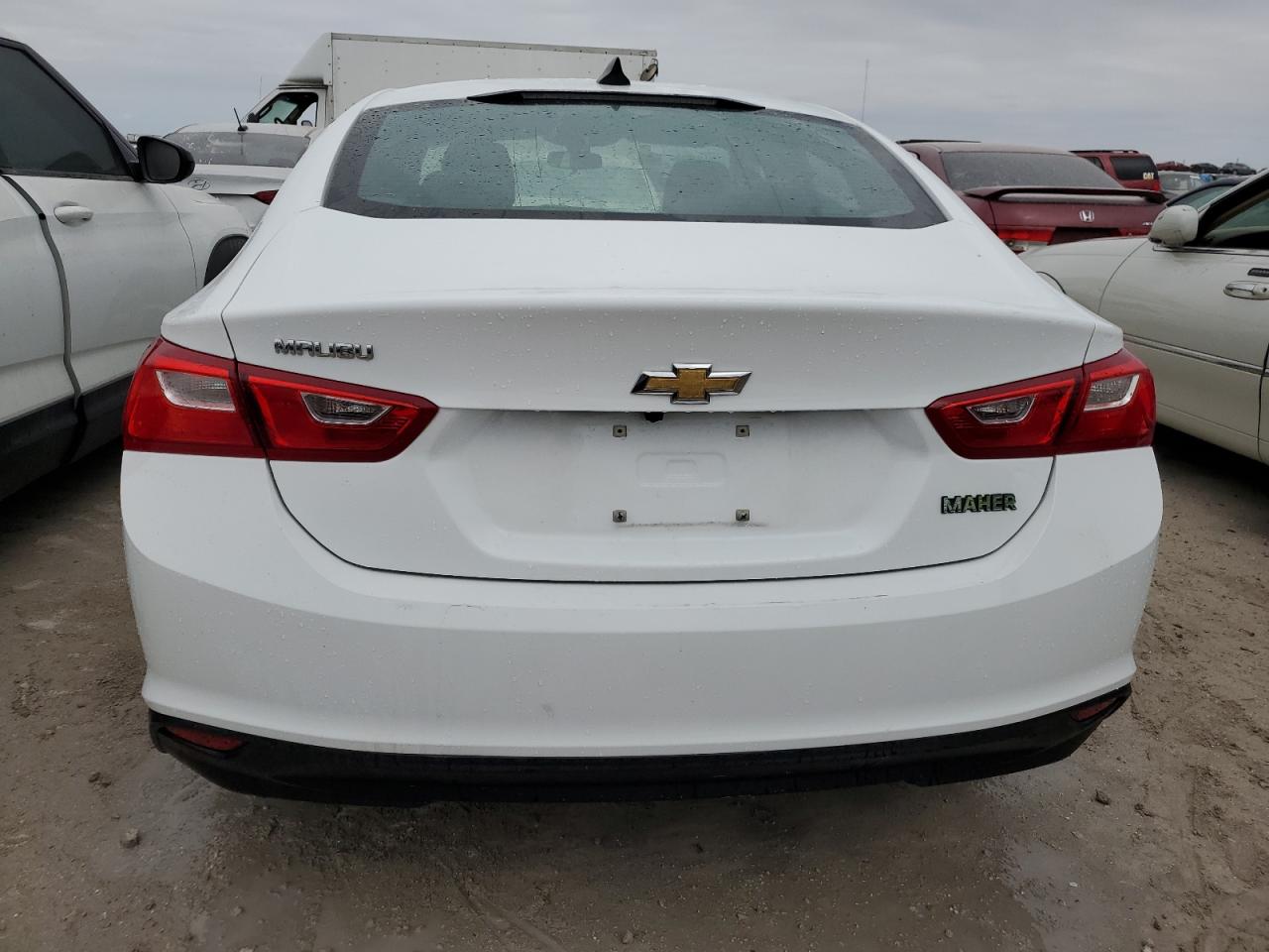 2017 Chevrolet Malibu - Image 6