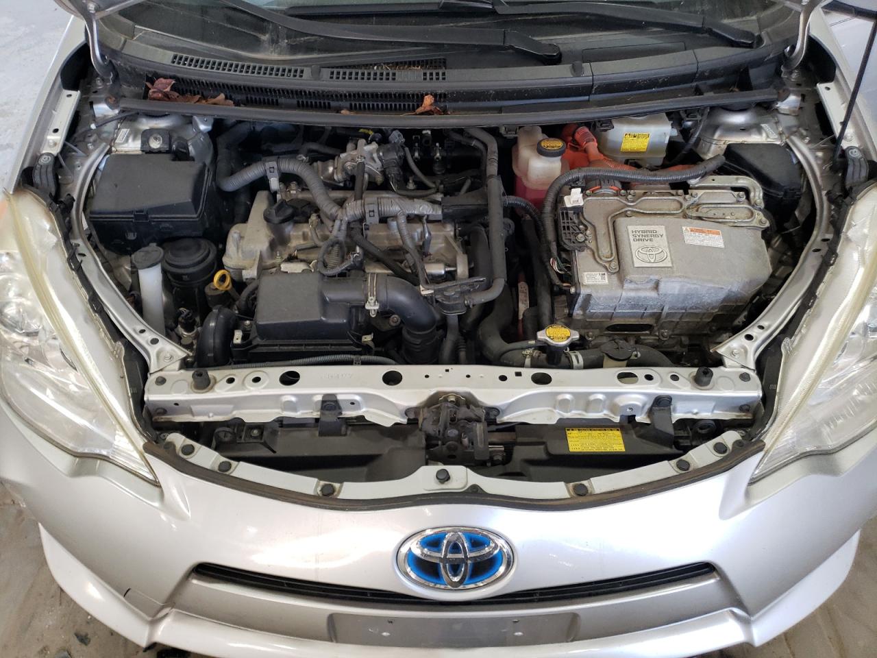 JTDKDTB32E1565762 2014 Toyota Prius C