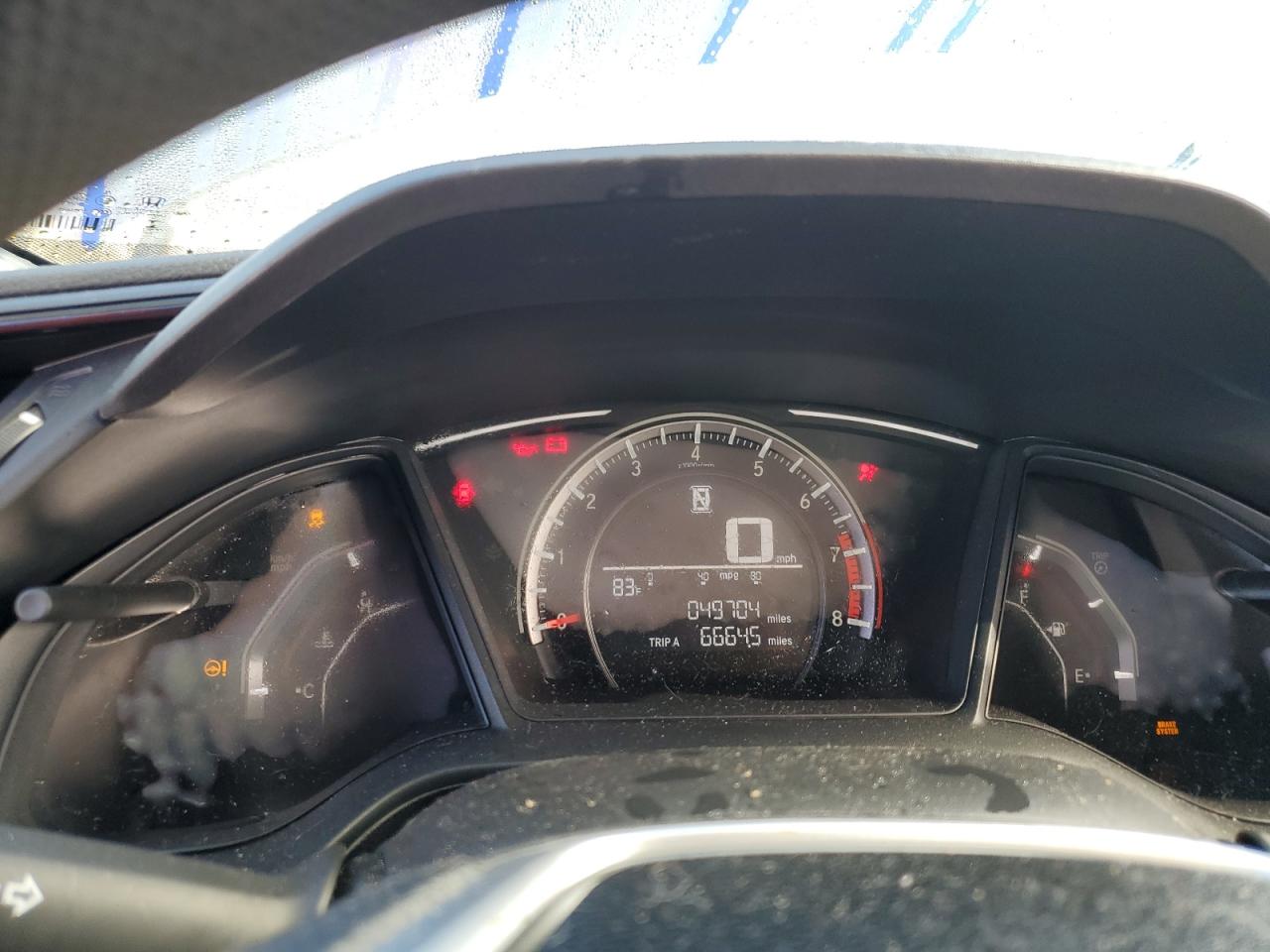 19XFC2F55JE040390 2018 Honda Civic Lx