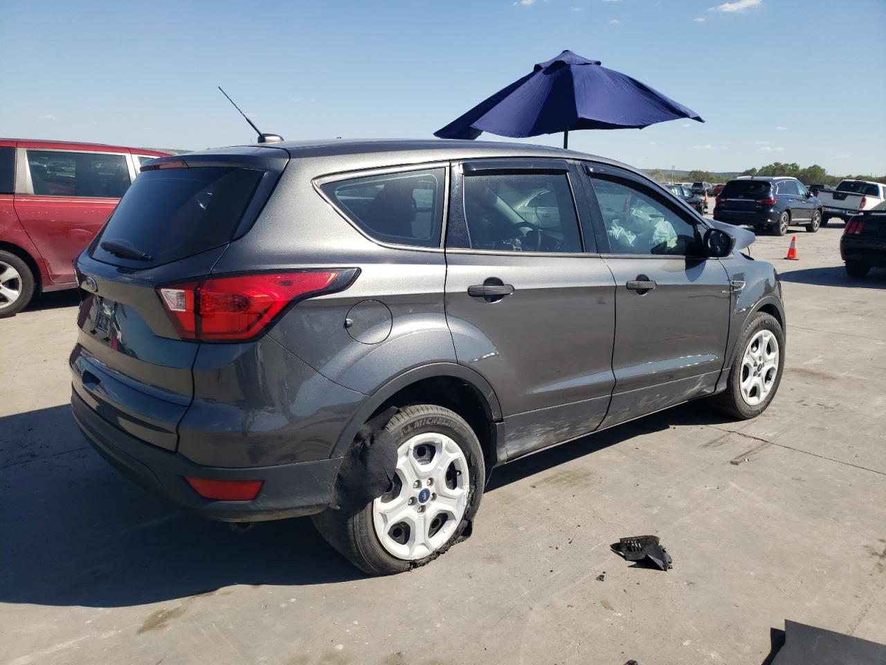 2019 Ford Escape - Image 3