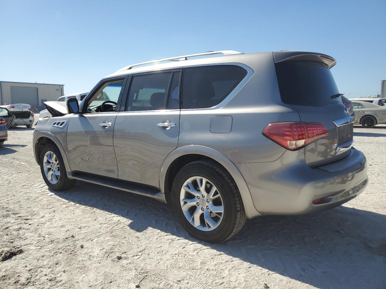 VIN JN8AZ2NF4D9530738 2013 INFINITI QX56 no.2