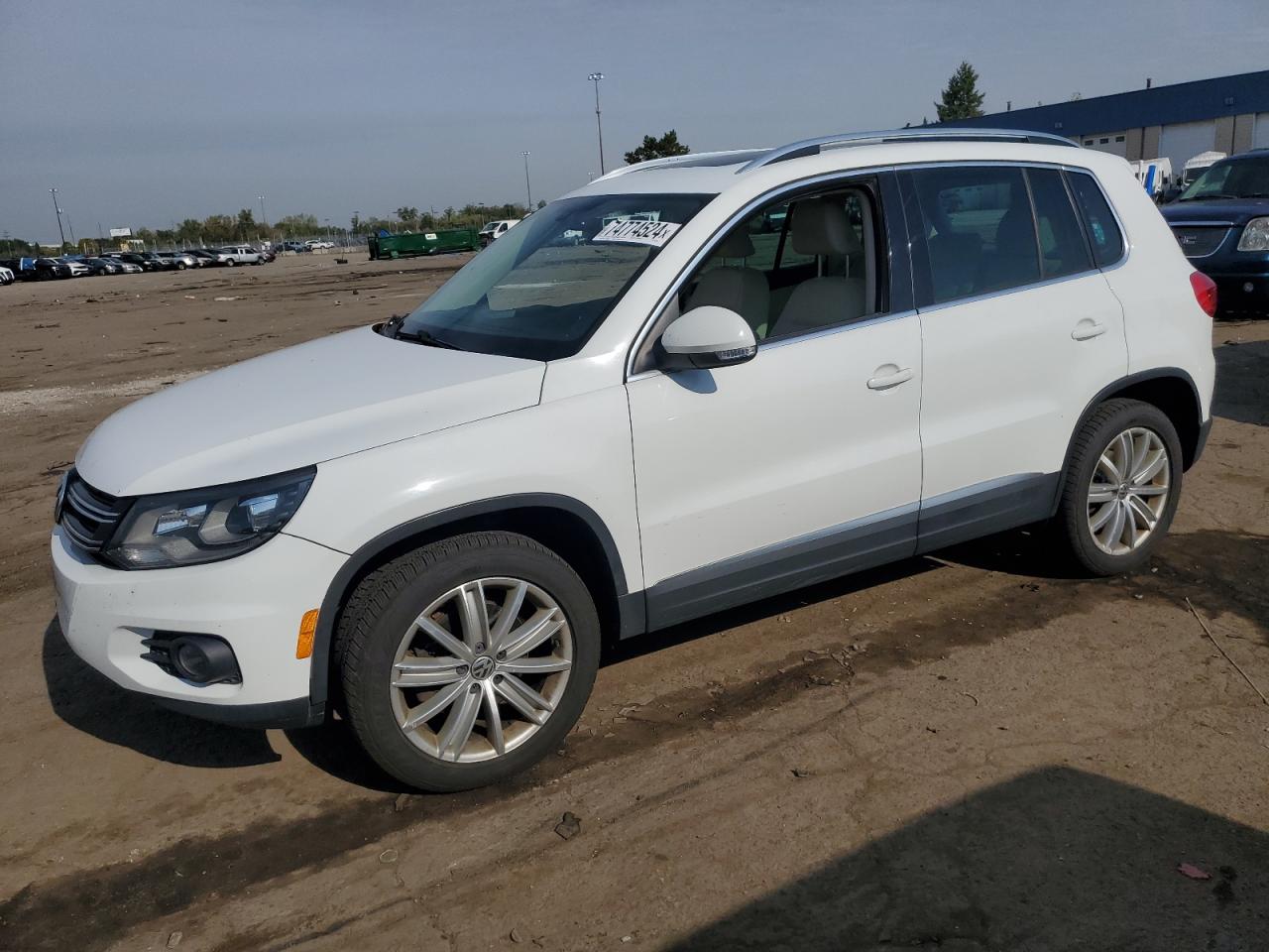 WVGBV7AX4GW507419 2016 VOLKSWAGEN TIGUAN - Image 1