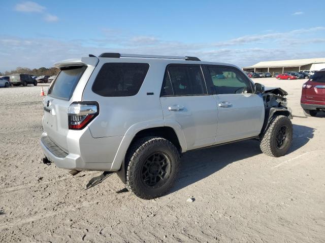 JTEMU5JR7M5895281 Toyota 4Runner SR 3