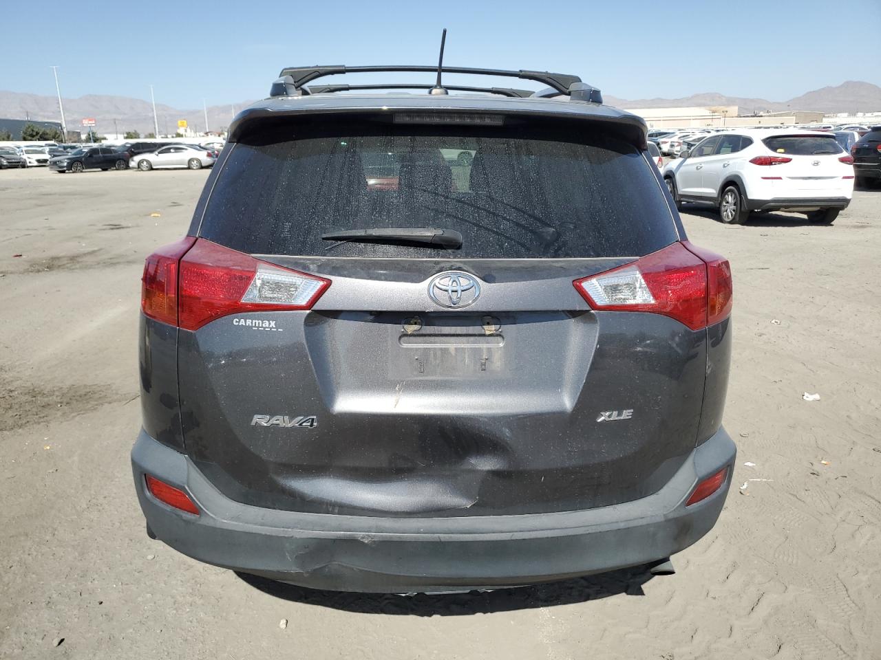 2015 Toyota RAV 4 - Image 6