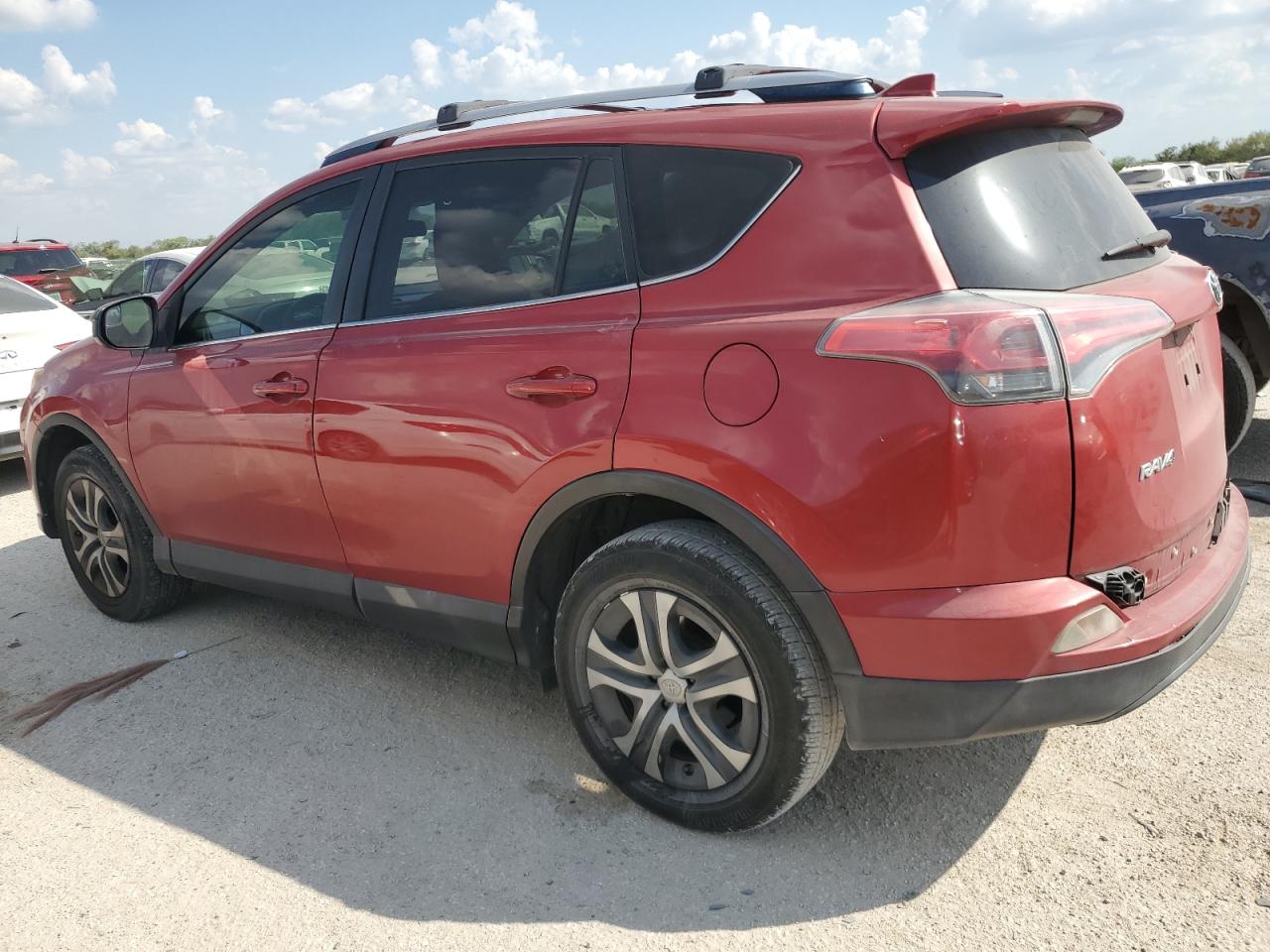 JTMZFREV0HJ108560 2017 TOYOTA RAV 4 - Image 2