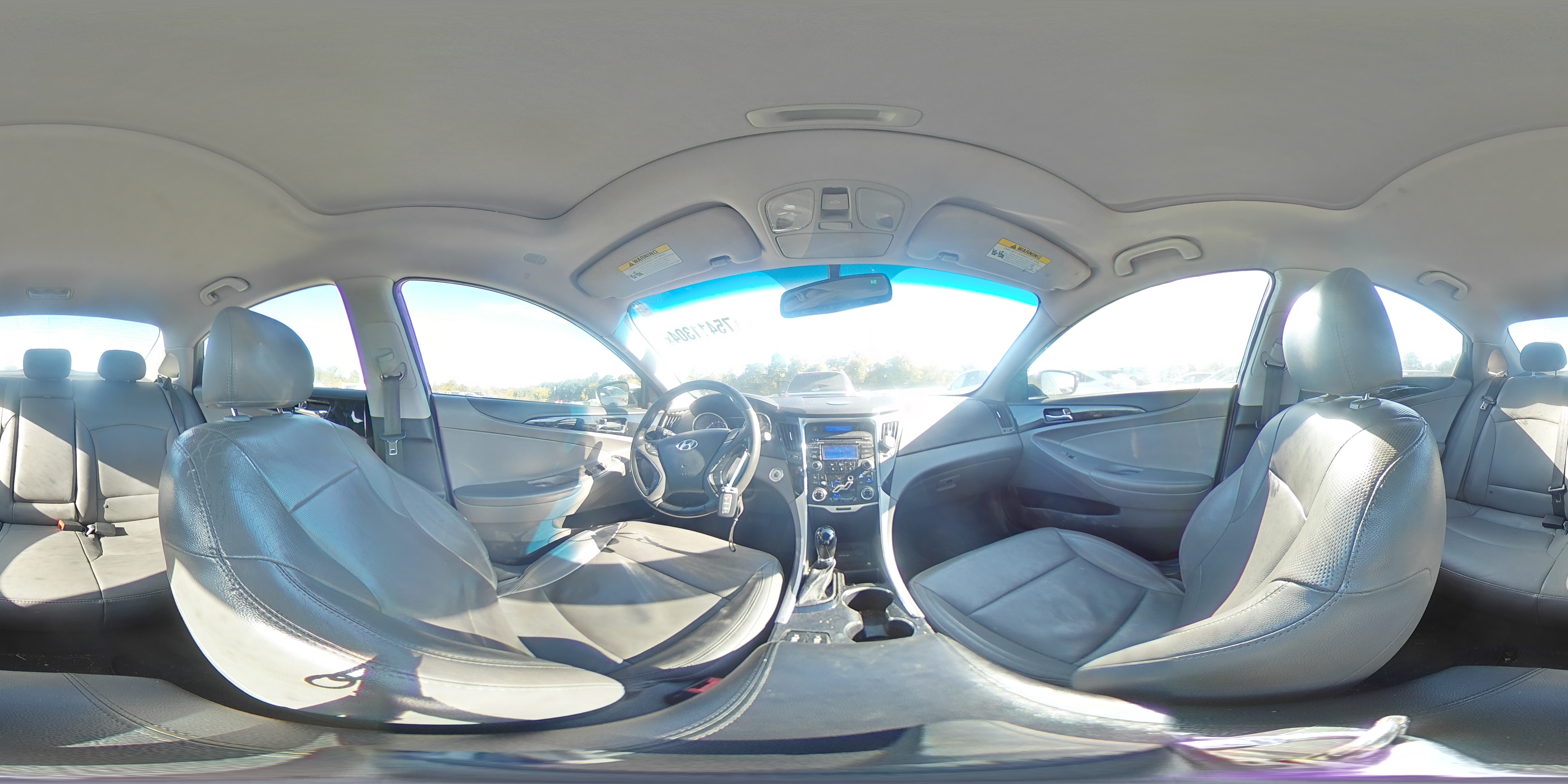 2013 Hyundai Sonata - Image 13