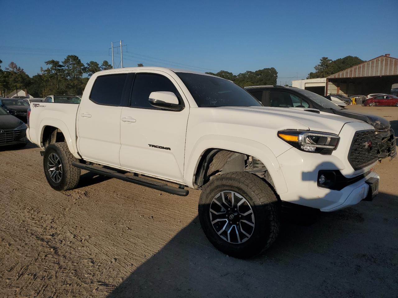 2021 Toyota Tacoma - Image 4