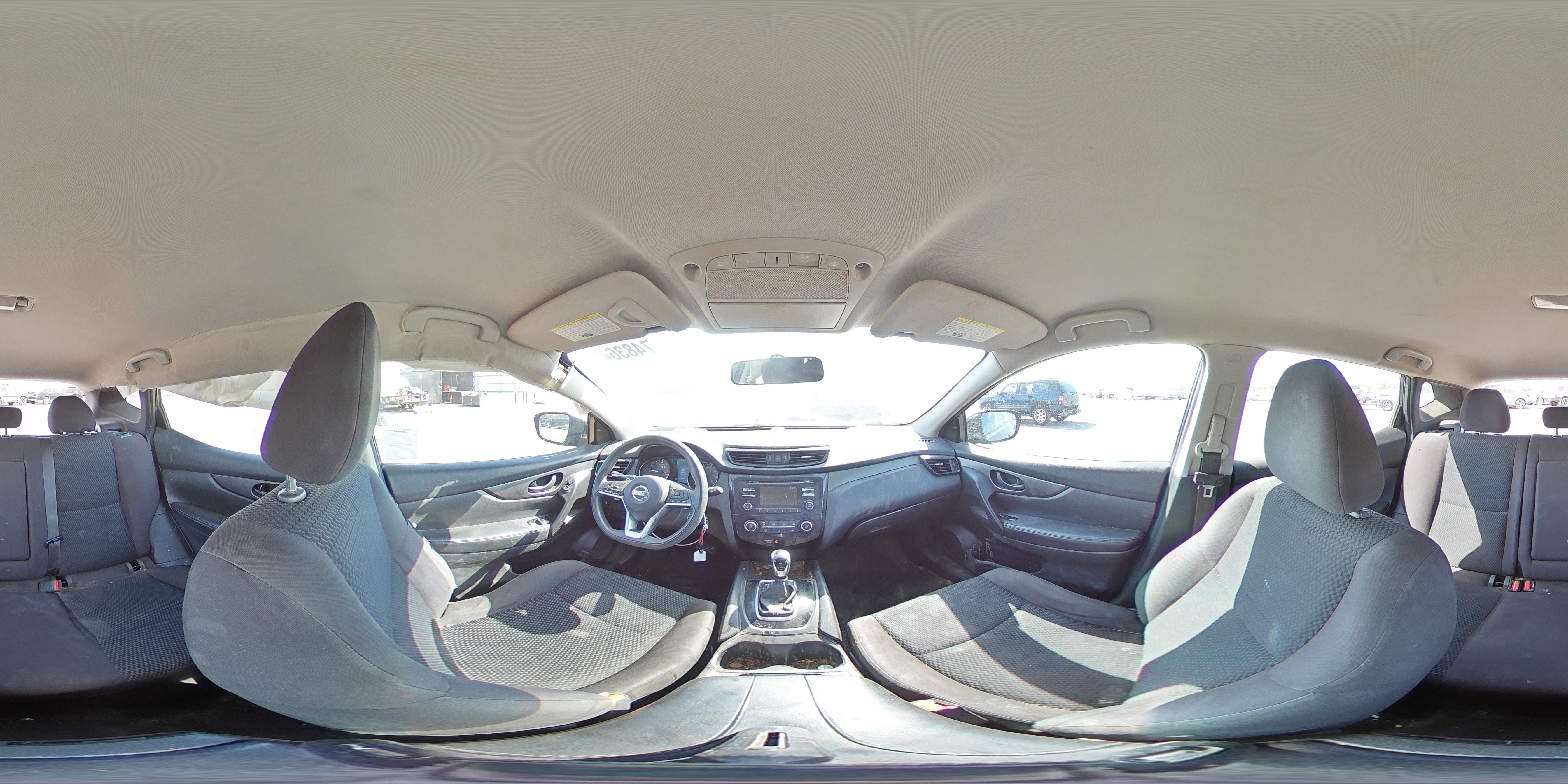 2018 Nissan Rogue - Image 14